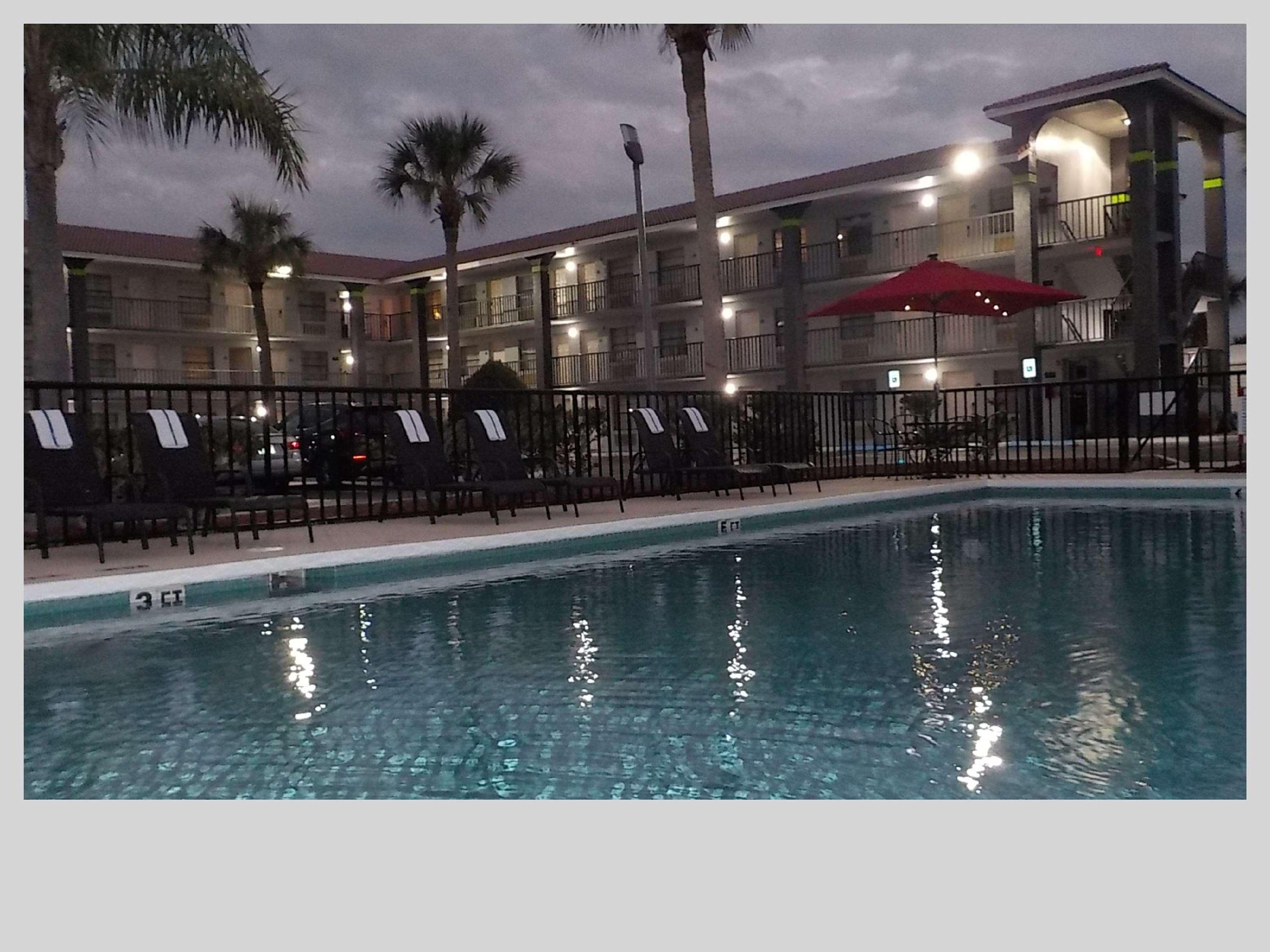 Best Western Bazarell Inn Montemorelos Exterior foto