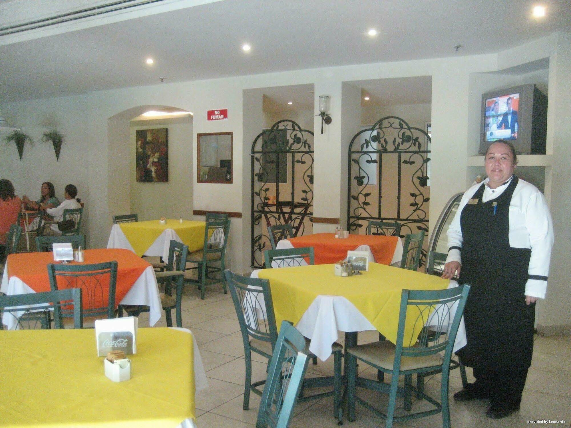 Best Western Bazarell Inn Montemorelos Exterior foto